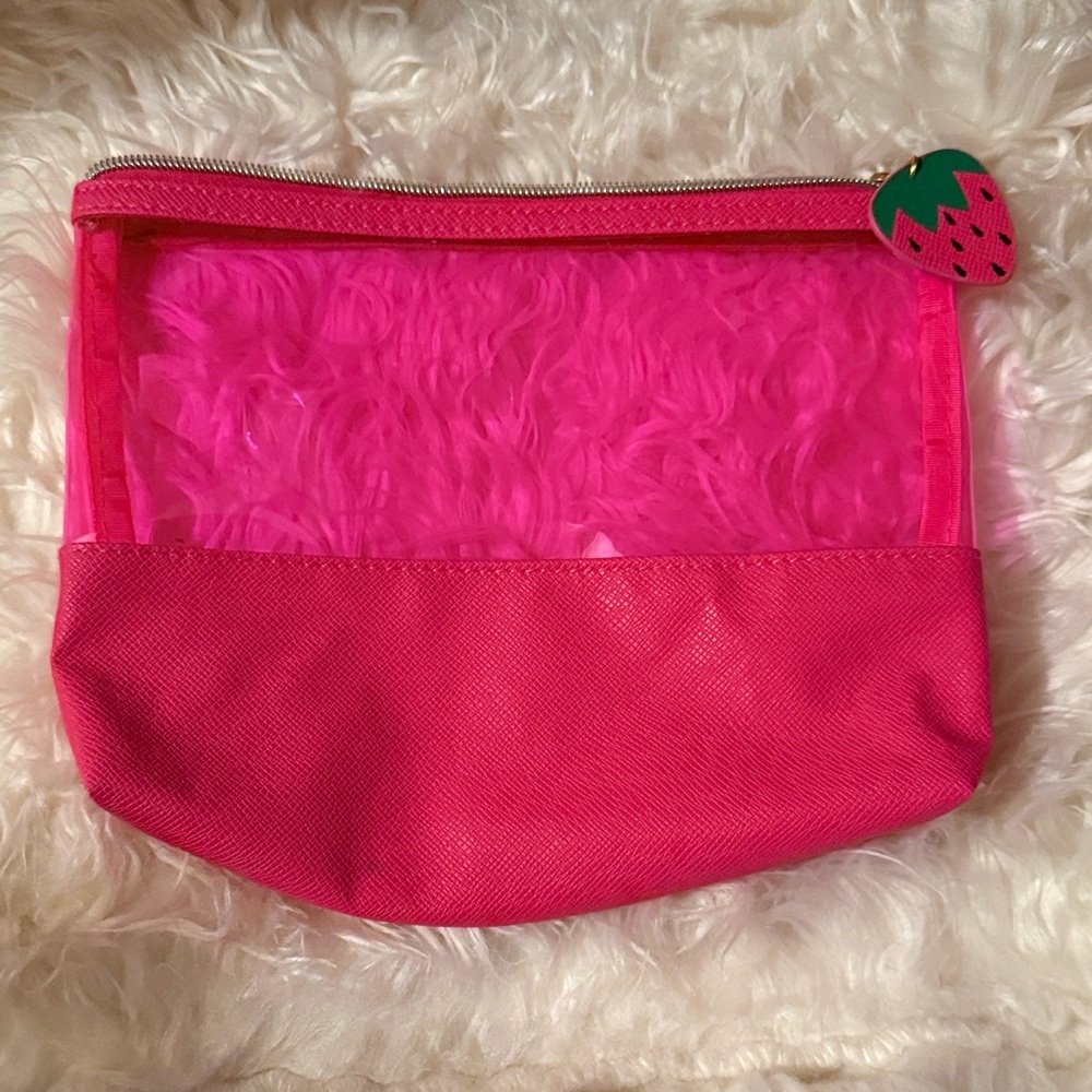 Free w/ purchase - Makeup Bag